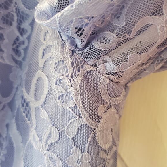 David’s Bridal Light Blue Lace Beaded Long Sleeve Satin V-Neck Formal Gown Dress - Picture 9 of 10